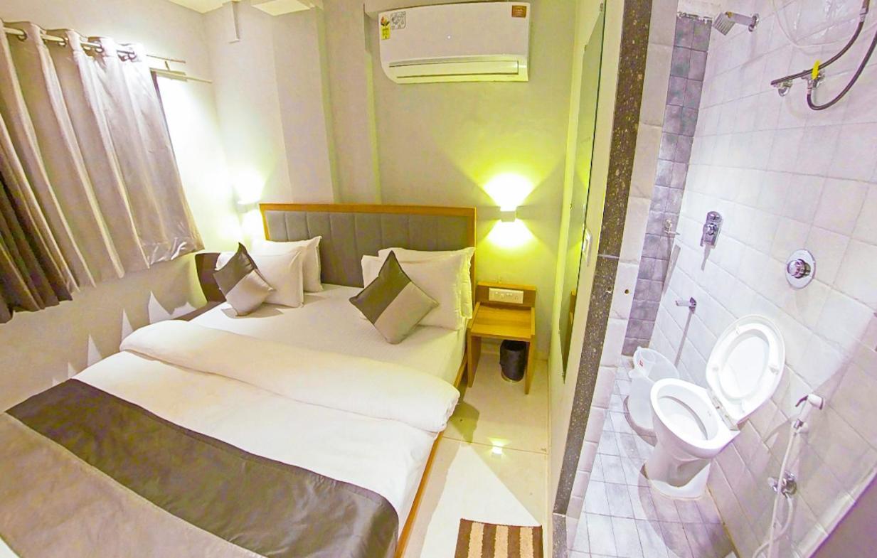 Hotel Nova Star Rajkot Exterior photo